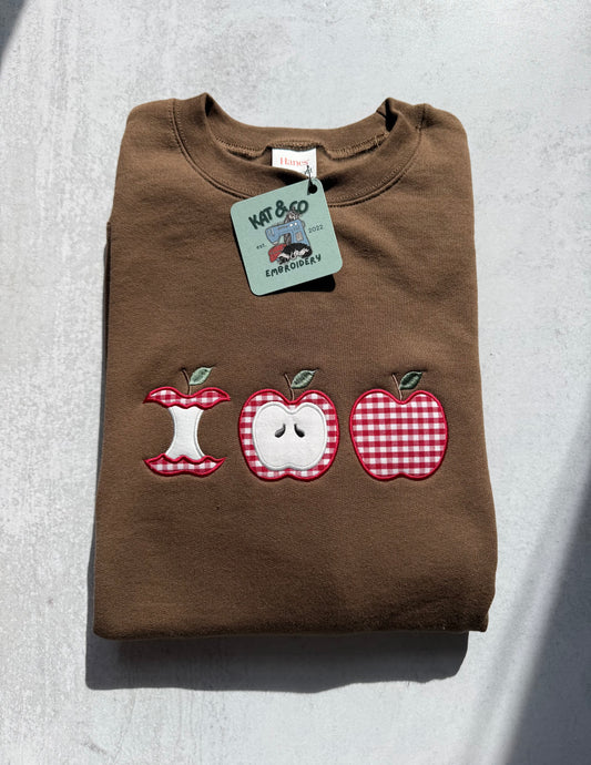 Apple Gingham Sweatshirt – Fall Apple Appliqué Crewneck, Apple Picking Sweatshirt, Cute Autumn Shirt, Country Fall Outfit