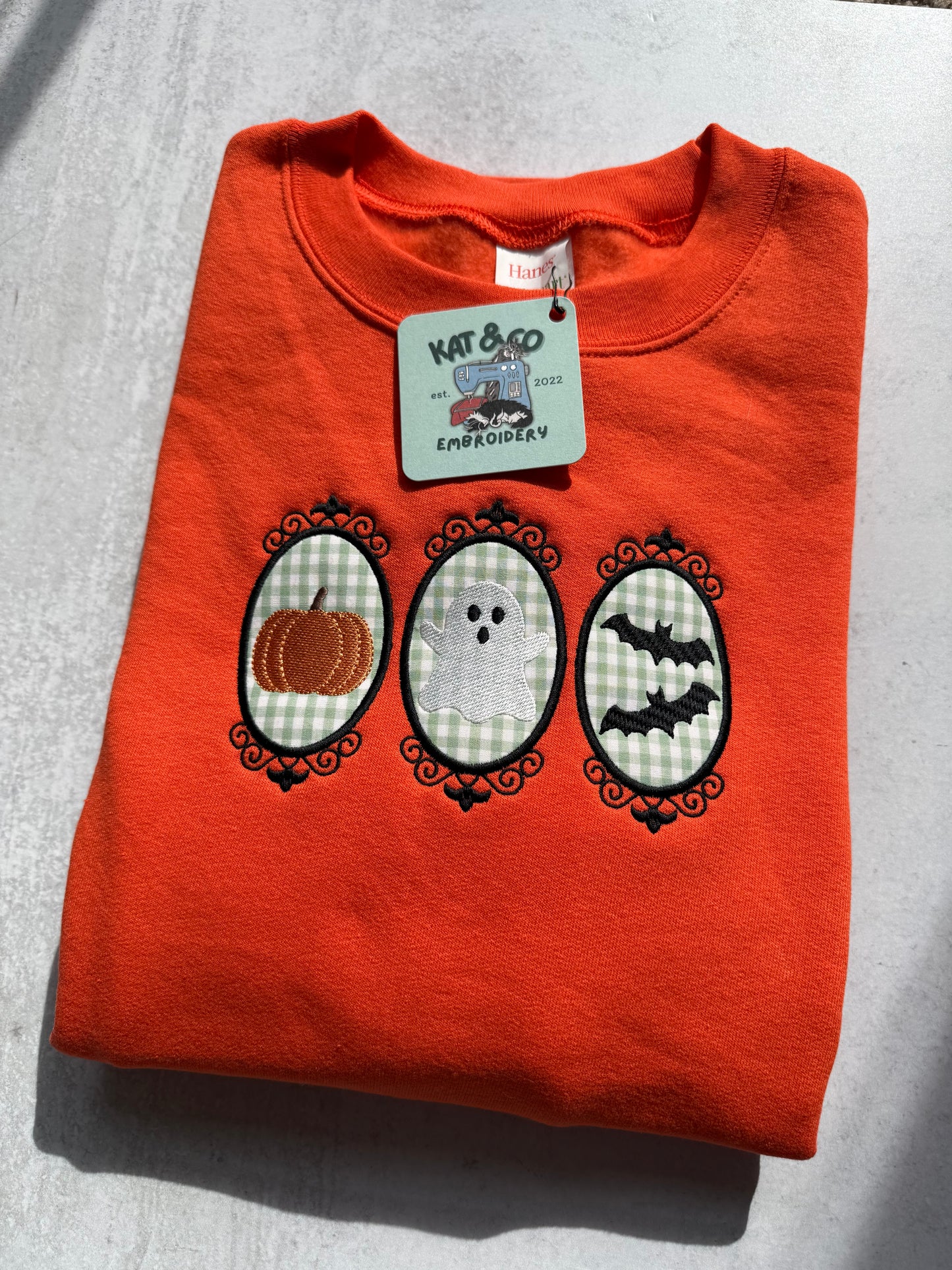 Halloween Sweatshirt – Vintage Pumpkin Ghost & Bats Crewneck, Spooky Gingham Appliqué Sweatshirt, Cute Halloween Outfit, Fall Top